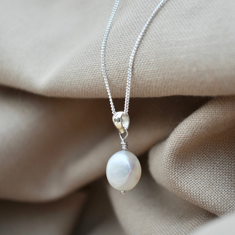 Pearl with silver chain deals