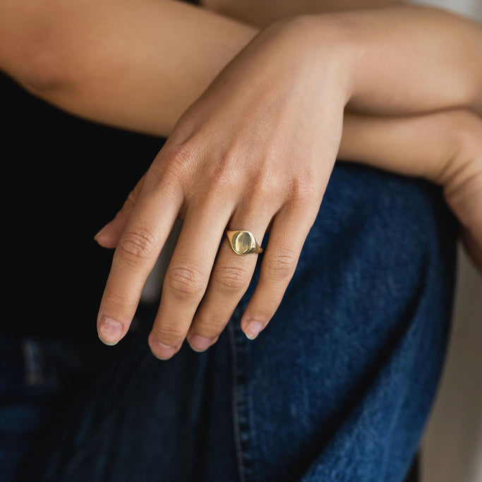 Oval signet Ring - Gold 14k