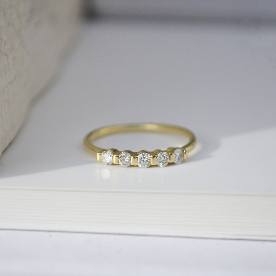 Five diamond ring - Gold 14k & Diamonds