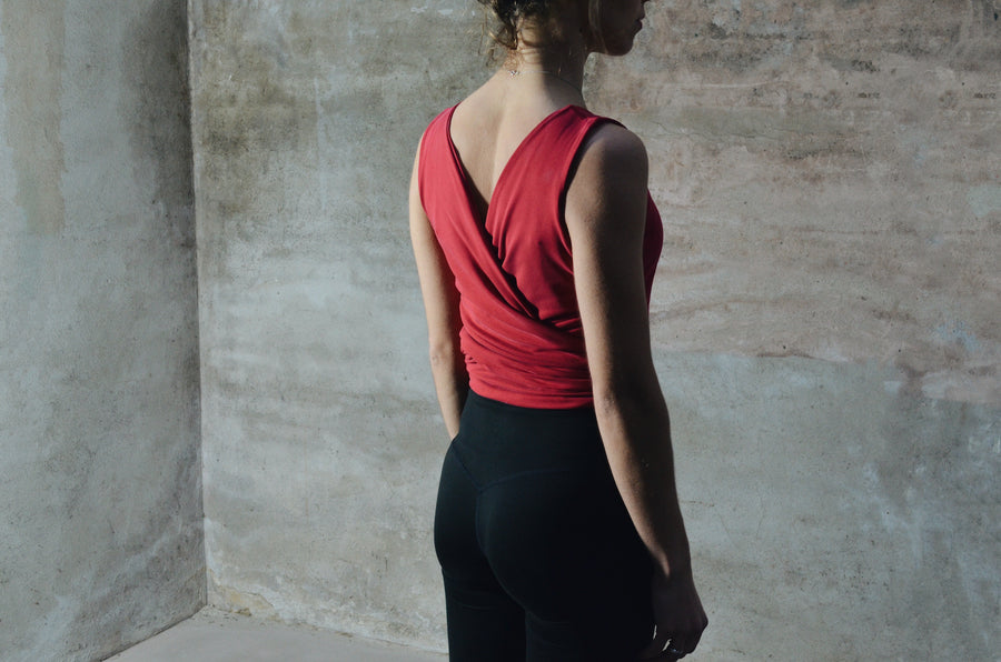 Reversible Knot Top - Radiantly Red