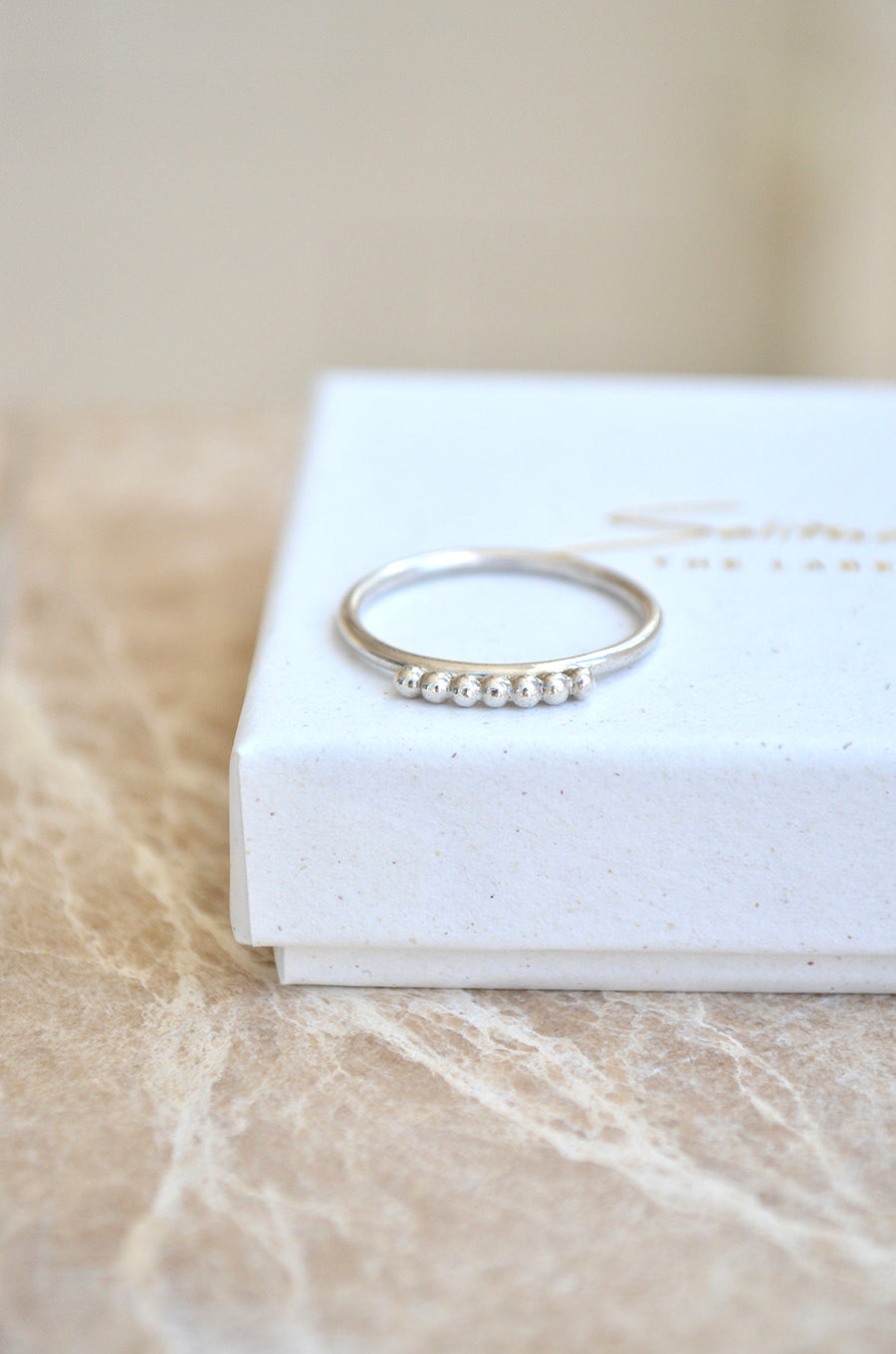 Seven dot ring - Zilver