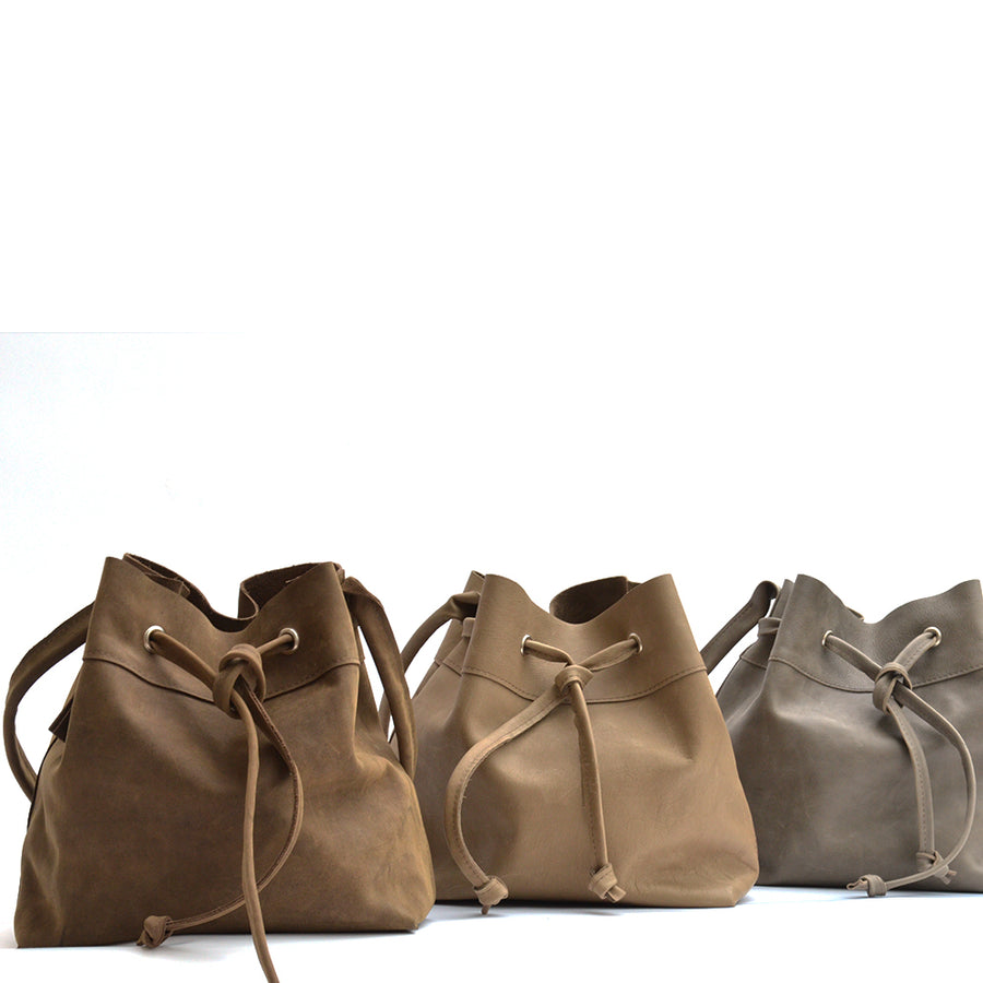 Bucket bag Taupe Solitude the Label