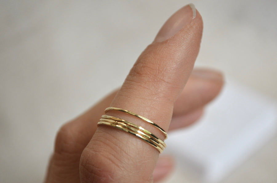 Ultra Thin Stacking Ring - 14k goud